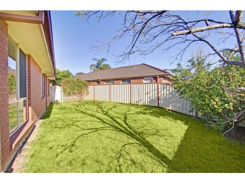 25 Thompson Crescent, Glenwood NSW 2768