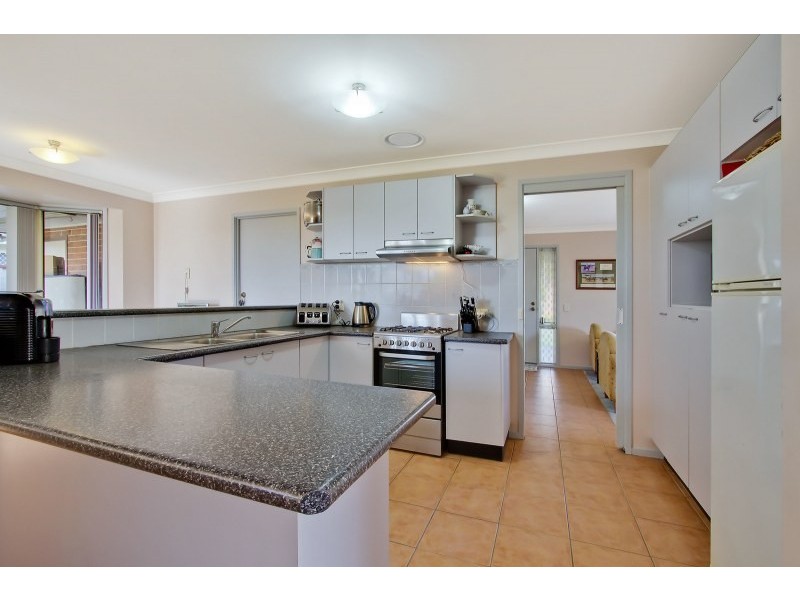 25 Thompson Crescent, Glenwood NSW 2768