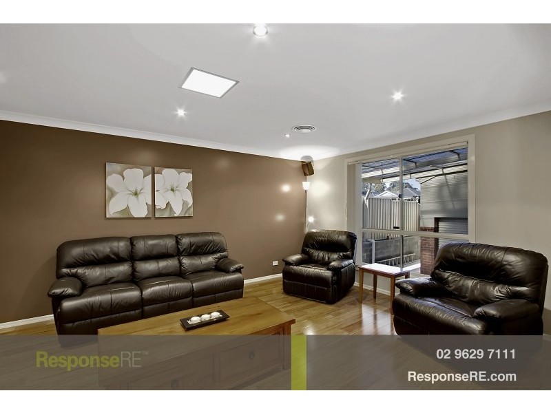 4 Laurina Way, Glenwood NSW 2768