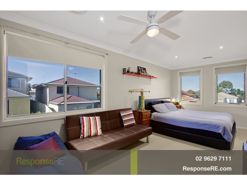 4 Laurina Way, Glenwood NSW 2768