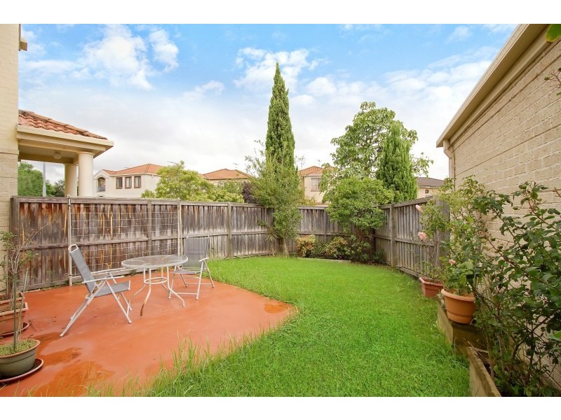 71 Beaumont Drive, Beaumont Hills NSW 2155
