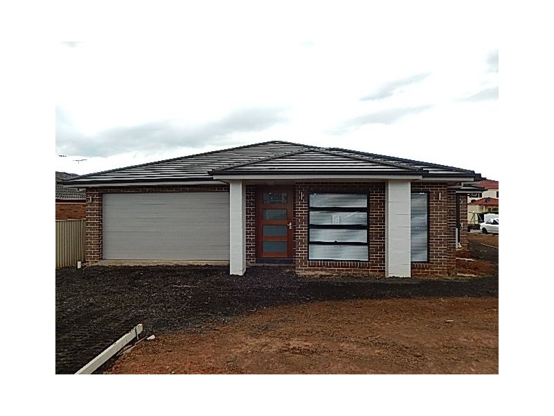 6 Pardalote Street, Glenwood NSW 2768