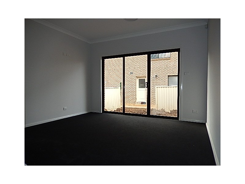 6 Pardalote Street, Glenwood NSW 2768