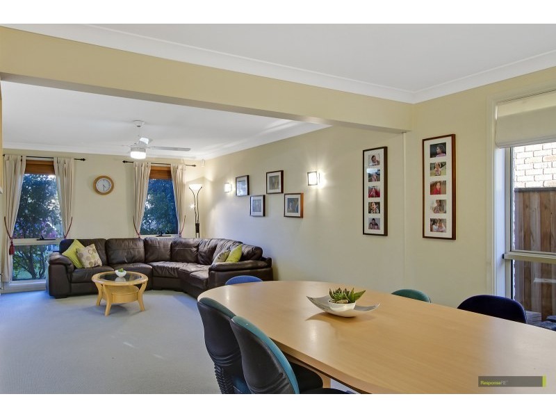 8 Harcourt Grove, Glenwood NSW 2768