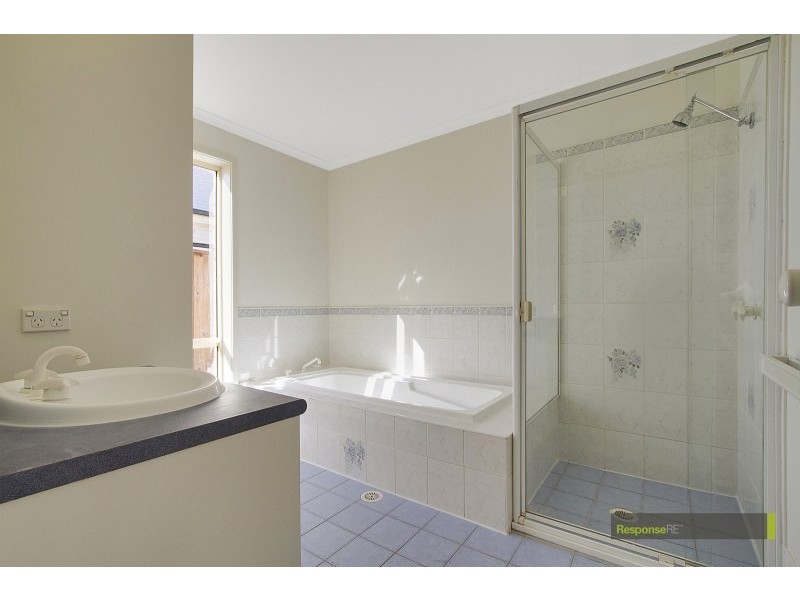 65 Canyon Drive, Stanhope Gardens NSW 2768