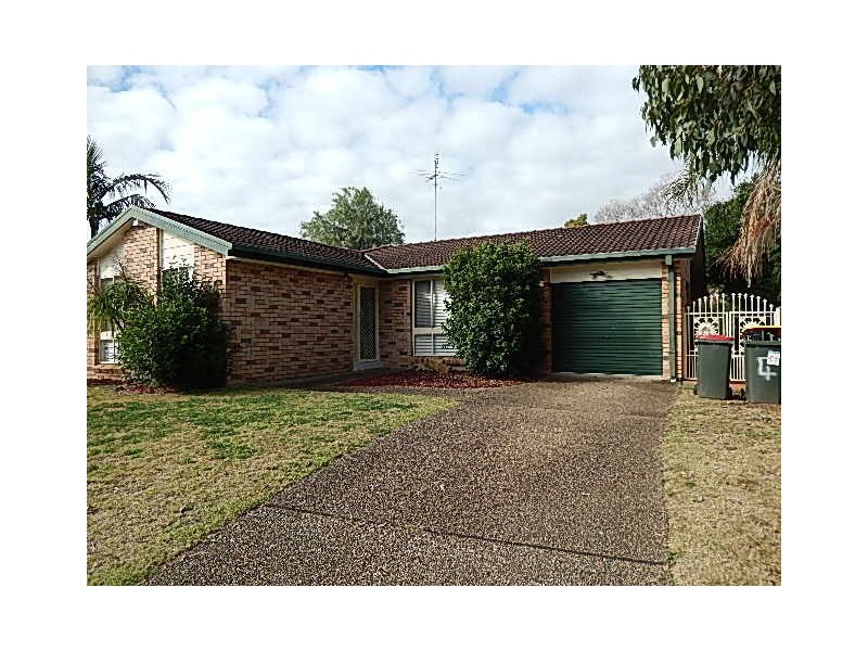 4 Mansion Court, Quakers Hill NSW 2763