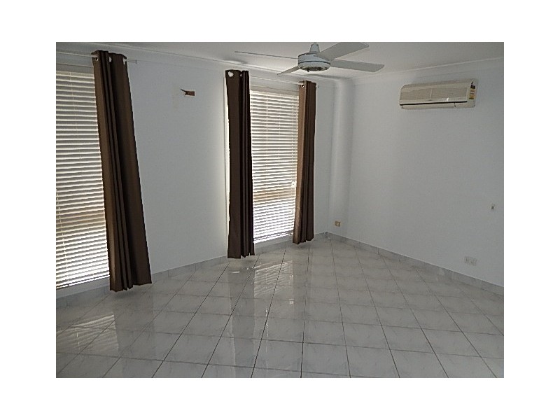 4 Mansion Court, Quakers Hill NSW 2763