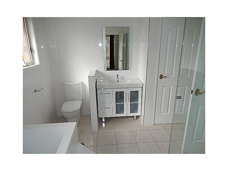 4 Mansion Court, Quakers Hill NSW 2763