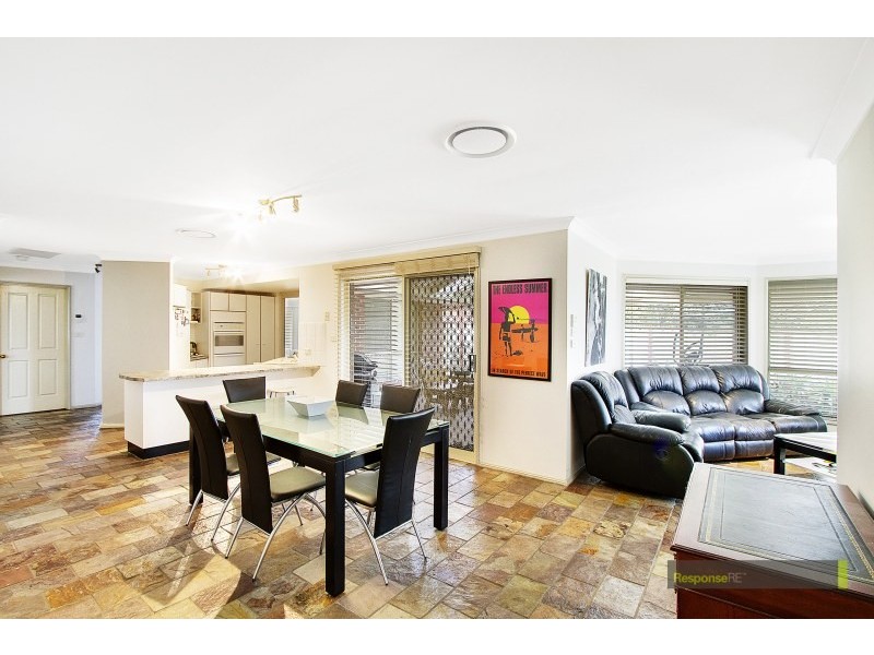 23 Thompson Crescent, Glenwood NSW 2768