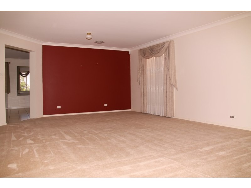 12 Raywood Court, Glenwood NSW 2768