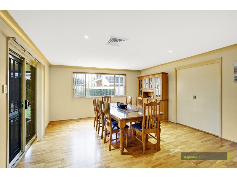1 Persimmon Way, Glenwood NSW 2768