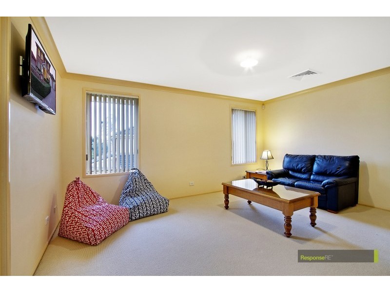 1 Persimmon Way, Glenwood NSW 2768