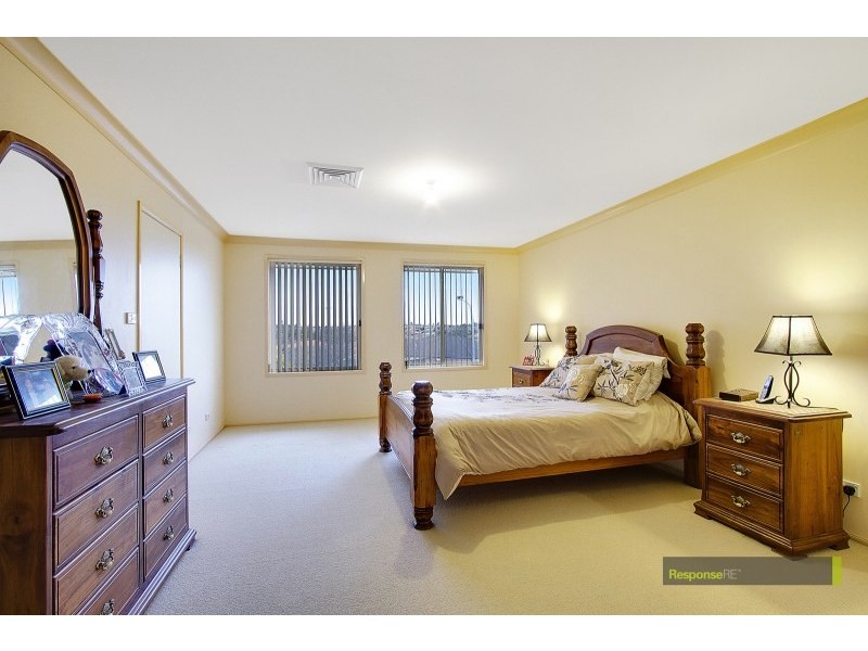 1 Persimmon Way, Glenwood NSW 2768