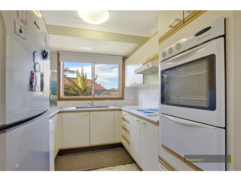 2/49 Pagoda Crescent, Quakers Hill NSW 2763