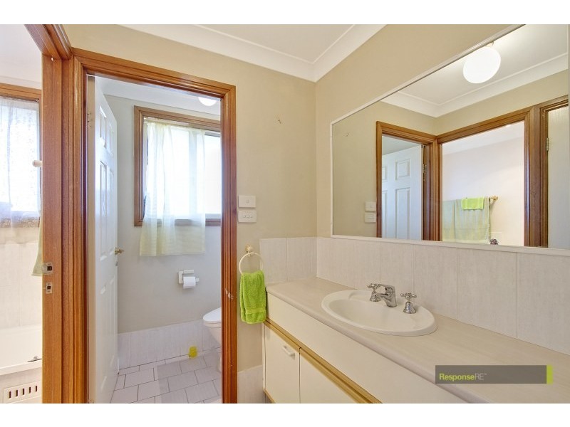 2/49 Pagoda Crescent, Quakers Hill NSW 2763