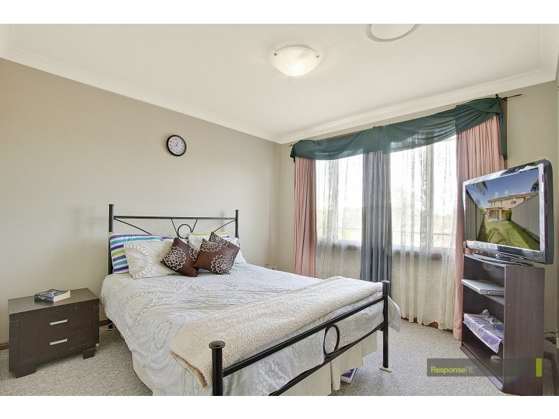 2/49 Pagoda Crescent, Quakers Hill NSW 2763