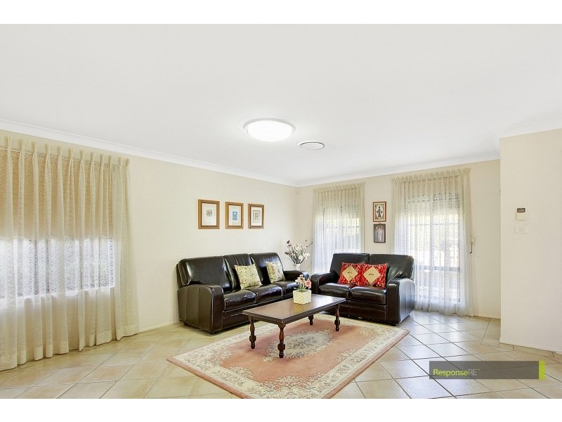 18 Greenhill Drive, Glenwood NSW 2768