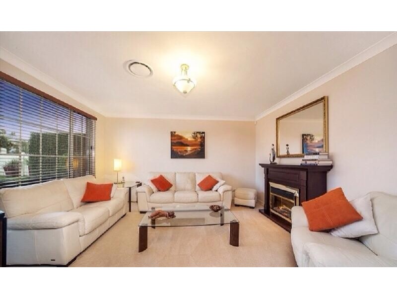 2 Amuet Place, Glenwood NSW 2768