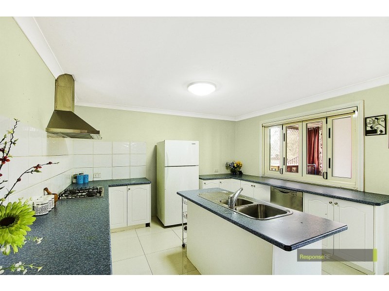 41 Fuchsia Crescent, Quakers Hill NSW 2763