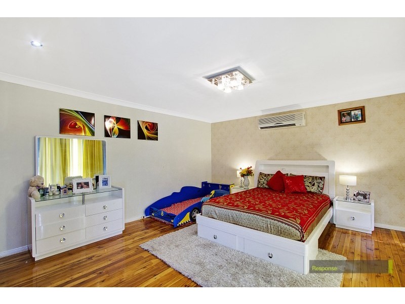 41 Fuchsia Crescent, Quakers Hill NSW 2763