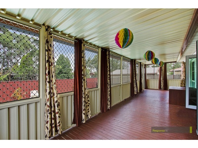 41 Fuchsia Crescent, Quakers Hill NSW 2763