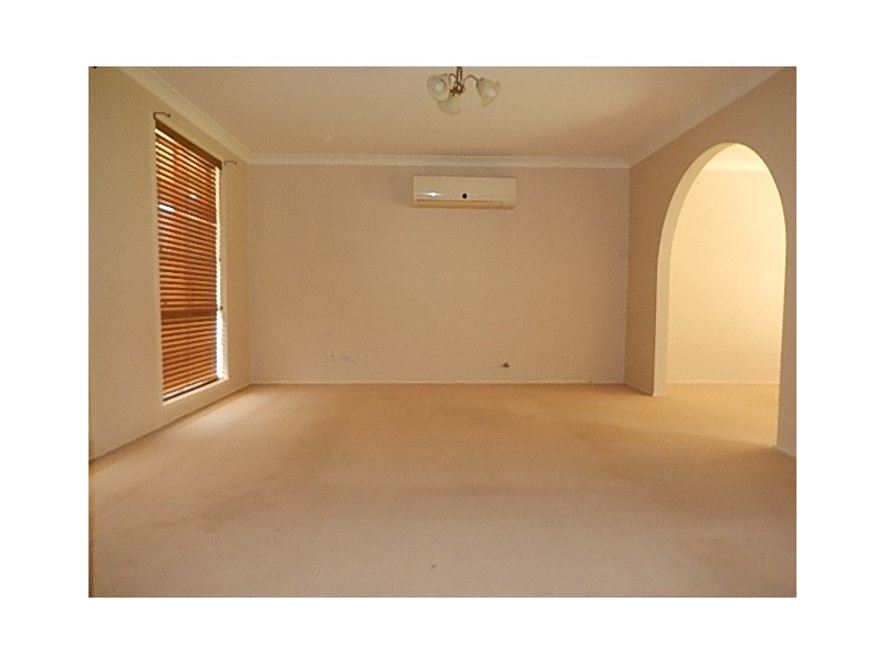 4 Deakin Avenue, Glenwood NSW 2768