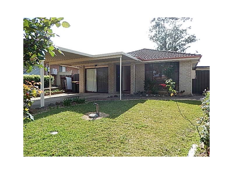 8 Sherborne Place, Glendenning NSW 2761