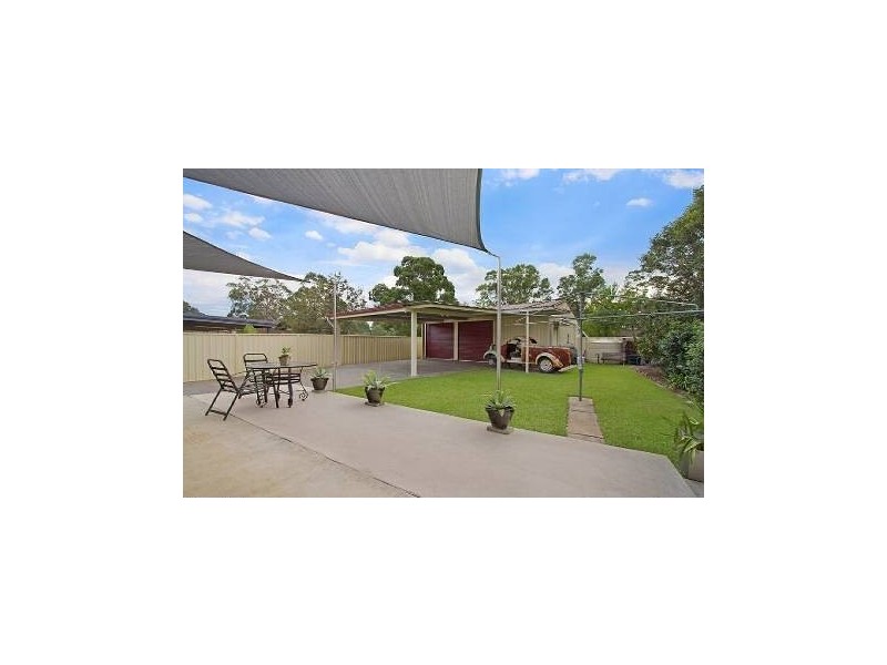 2 Panorama Crescent, Freemans Reach NSW 2756