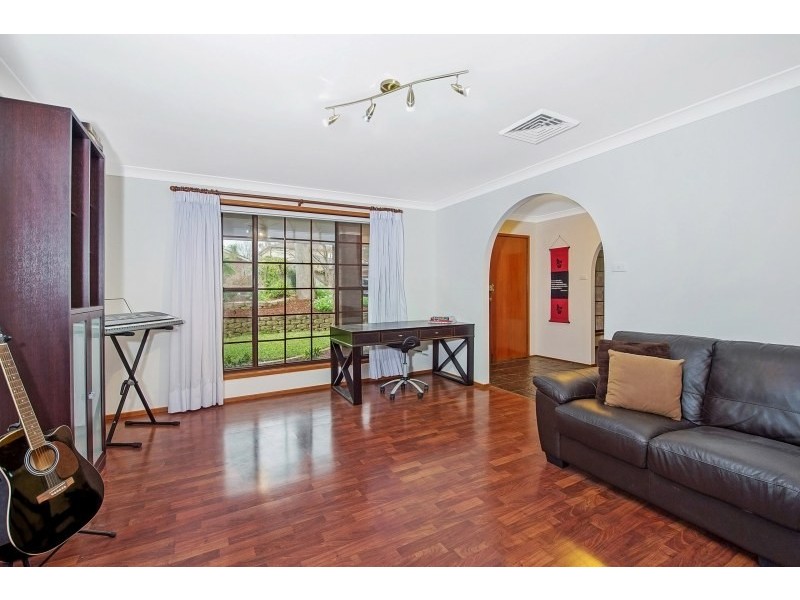 6 Hugo Place, Quakers Hill NSW 2763