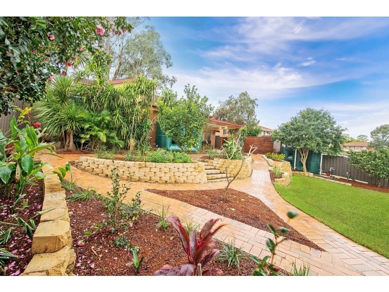 6 Hugo Place, Quakers Hill NSW 2763