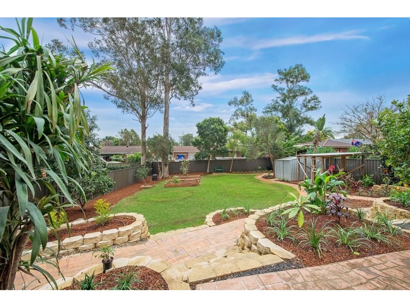 6 Hugo Place, Quakers Hill NSW 2763