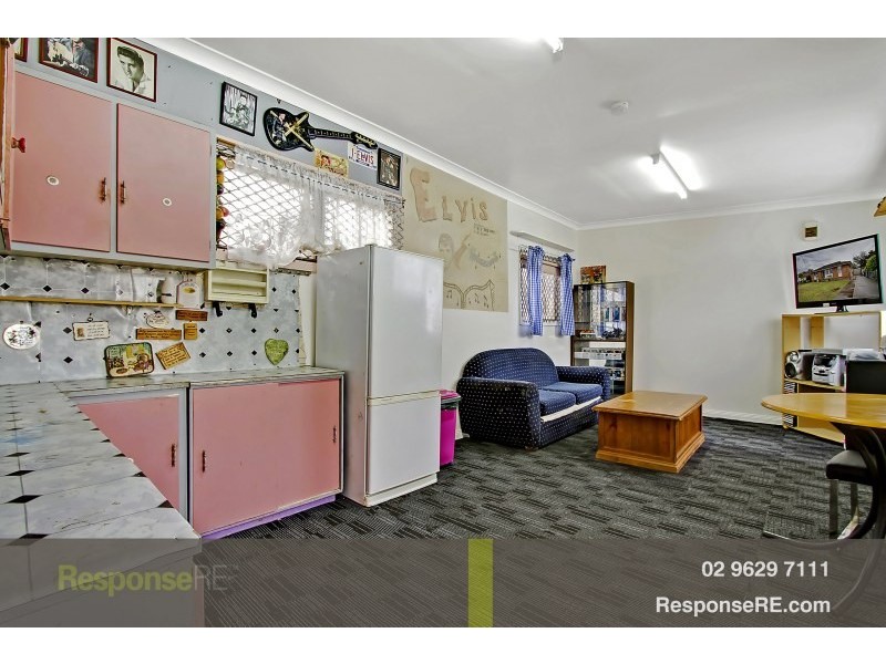 14 Saipan Avenue, Lethbridge Park NSW 2770