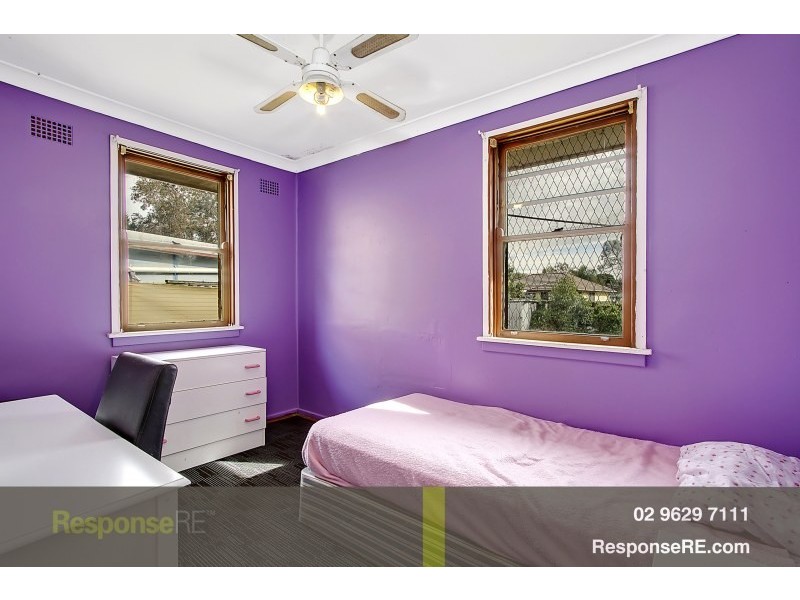 14 Saipan Avenue, Lethbridge Park NSW 2770