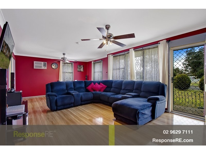 14 Saipan Avenue, Lethbridge Park NSW 2770