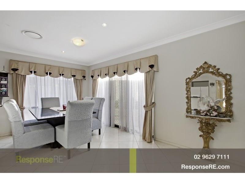 111 Phoenix Avenue, Stanhope Gardens NSW 2768