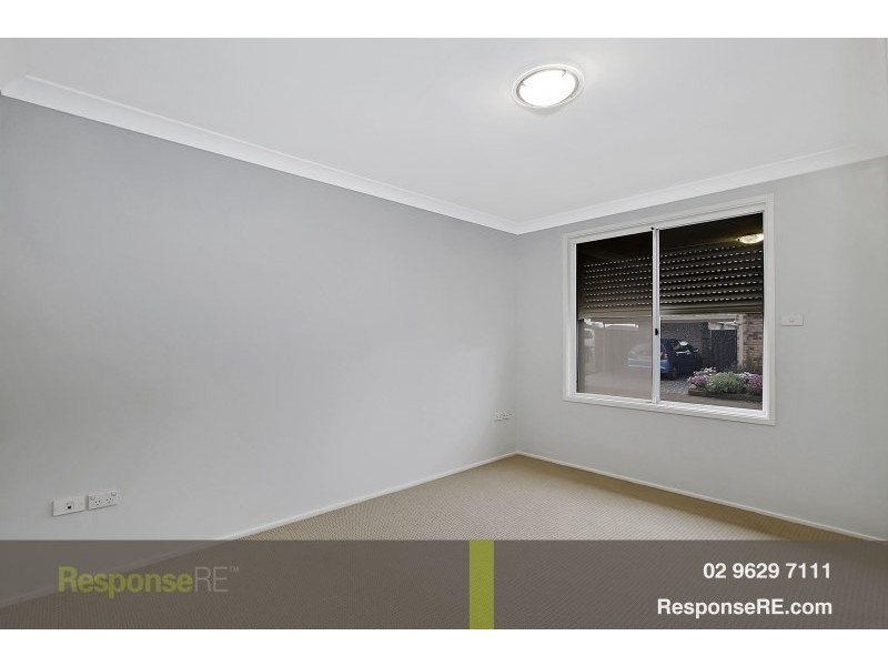 1/8 Woodvale Close, Plumpton NSW 2761