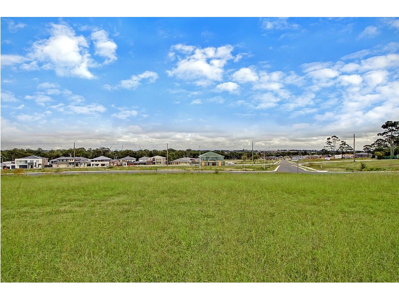 19 Thomas Boulton Circuit, Kellyville NSW 2155