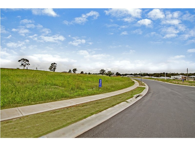 19 Thomas Boulton Circuit, Kellyville NSW 2155