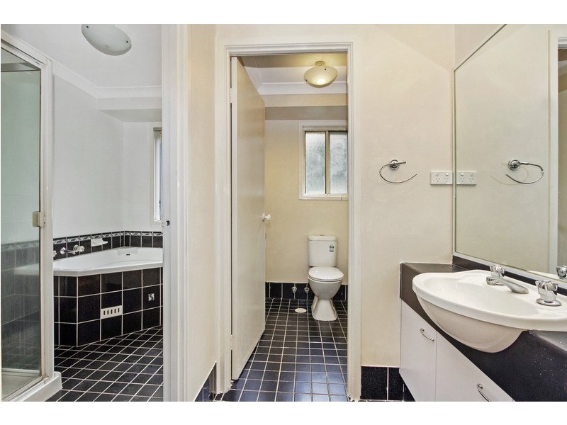 25 Thompson Crescent, Glenwood NSW 2768