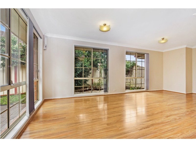 25 Thompson Crescent, Glenwood NSW 2768