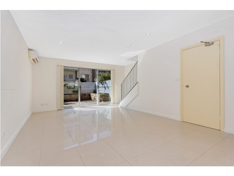 30/4 Waugh Avenue, North Parramatta NSW 2151