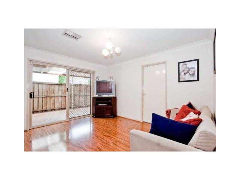 4 Carrowbrook Avenue, Glenwood NSW 2768