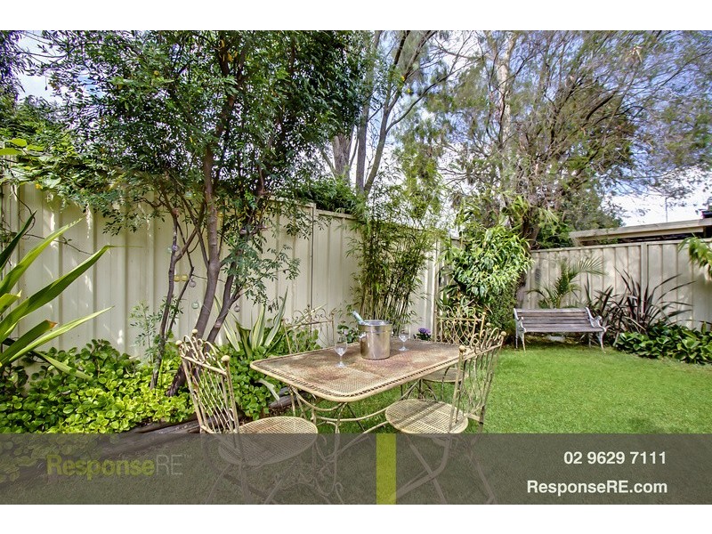 6 Hungerford Drive, Glenwood NSW 2768