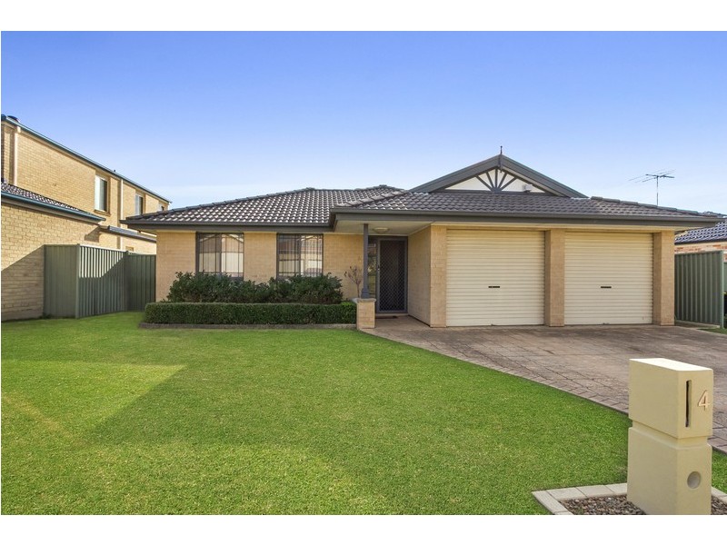 4 Dienelt Close, Glenwood NSW 2768