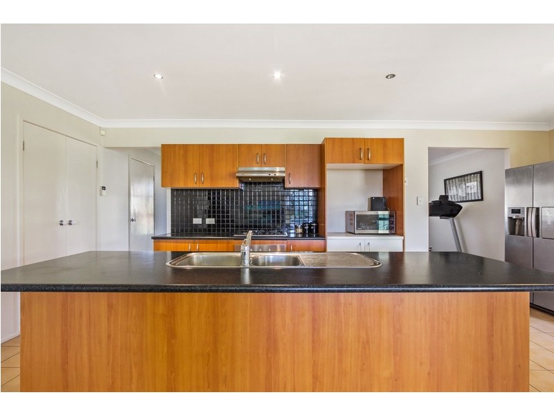 4 Dienelt Close, Glenwood NSW 2768
