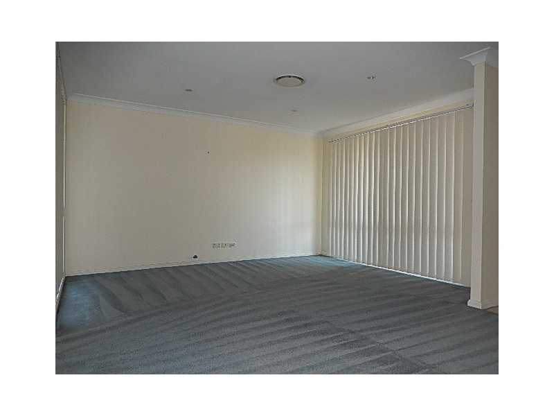 33 Ipswich Avenue, Glenwood NSW 2768