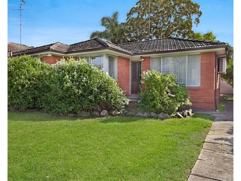 13 Thames Place, Seven Hills NSW 2147
