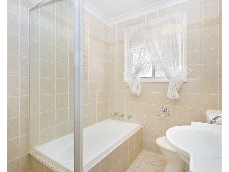 13 Thames Place, Seven Hills NSW 2147