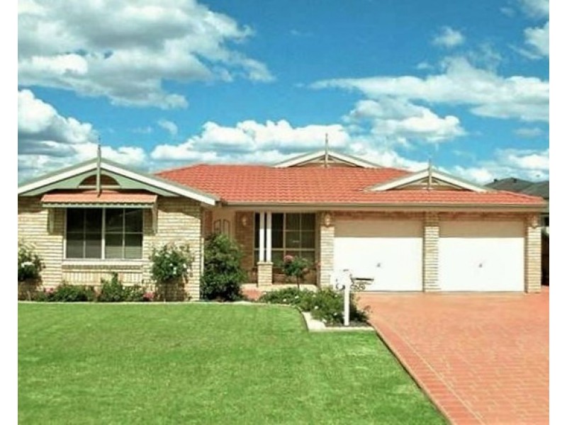 1 Minuet Court, Glenwood NSW 2768