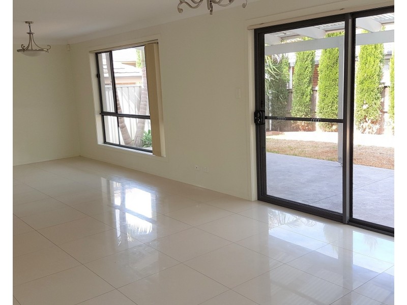 25 Frangipani Avenue, Glenwood NSW 2768